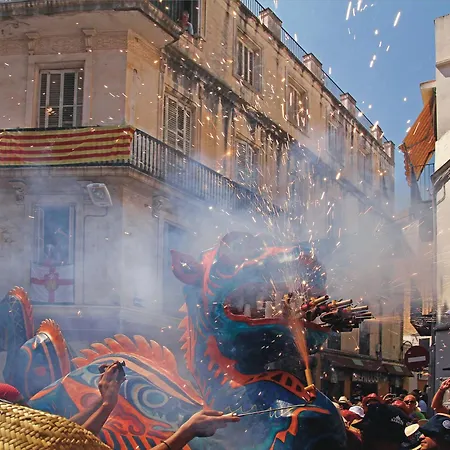 Διαμέρισμα Francesc Macia, *